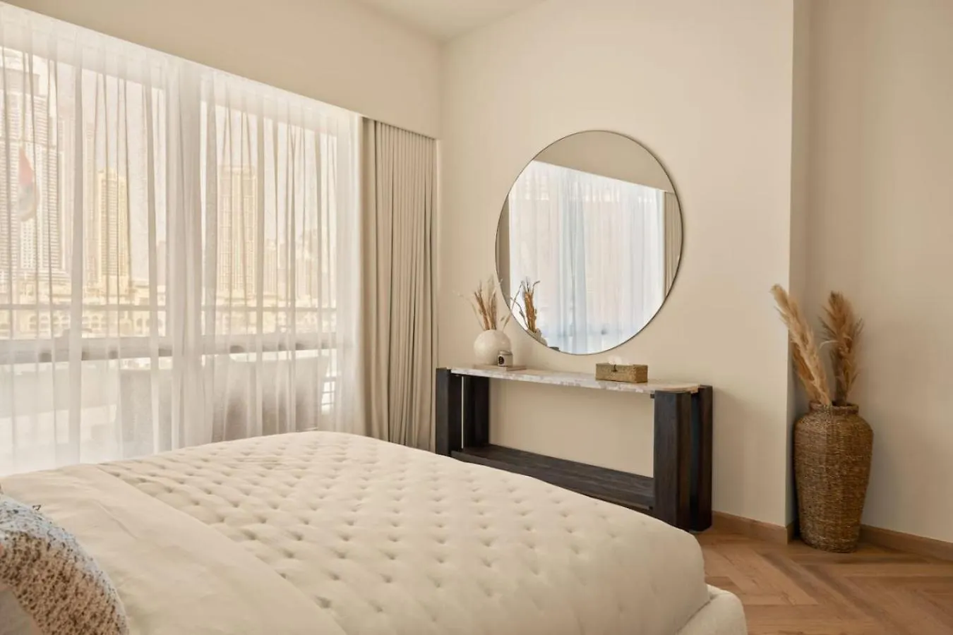 Seraya Residence 18 - 2Bdr - Burj And Opera Views - Fully Serviced Dubai