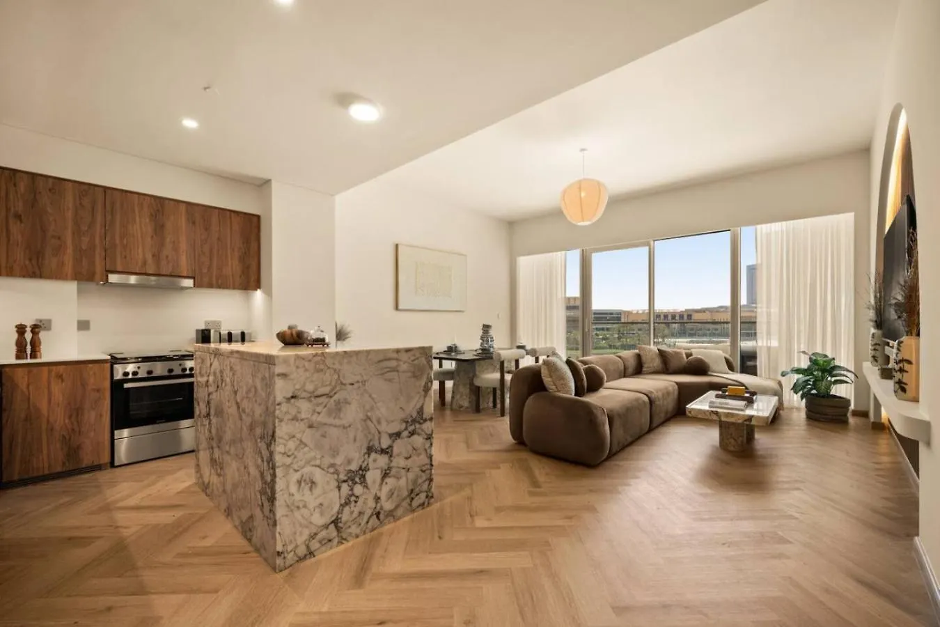 Seraya Residence 18 - 2Bdr - Burj And Opera Views - Fully Serviced Dubai Apartment